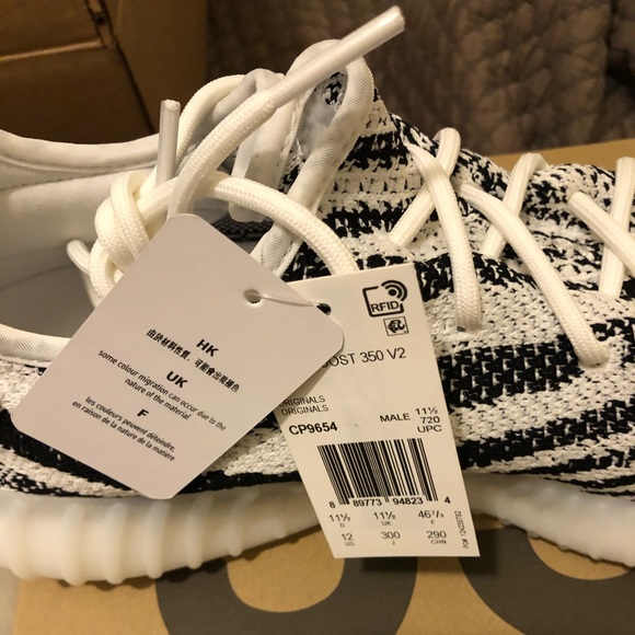 Yeezy boost 350 V2 Zebra - Picture 6 of 8